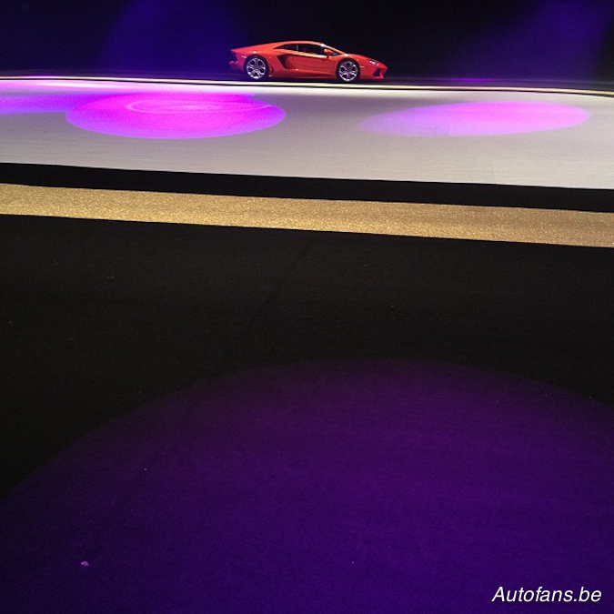 Fastest Fashion show on Earth 2012 Lamborghini Aventador
