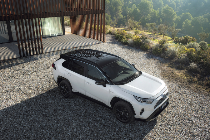 Rijtest Toyota Rav4 HYBRID AWD 2019