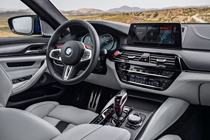 BMW-M5-2017_