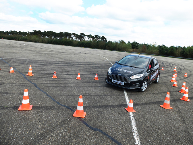 ford-driving-skills-for-life-2015