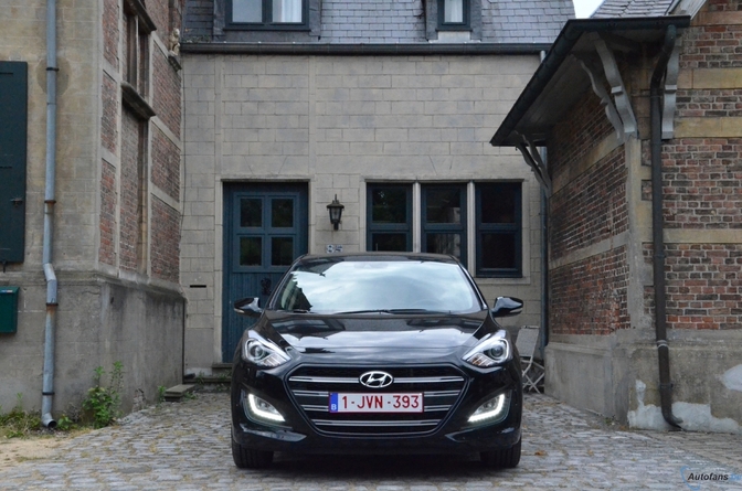 Rijtest: Hyundai i30 7-DCT (2015)