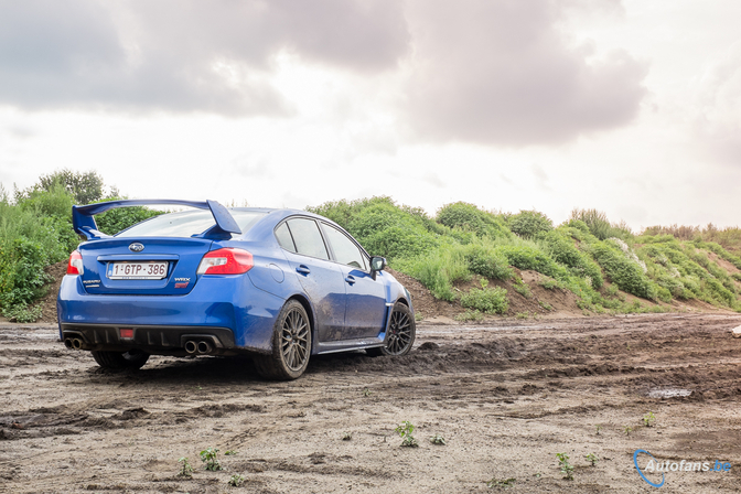 Rijtest-Subaru-WRX-STi-2014