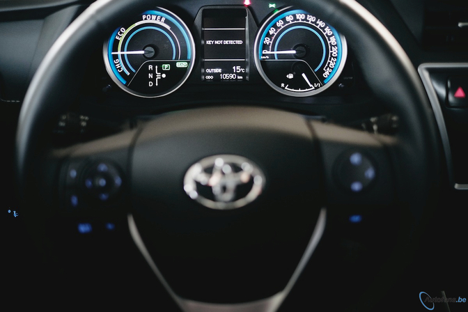 Toyota Auris Hybride