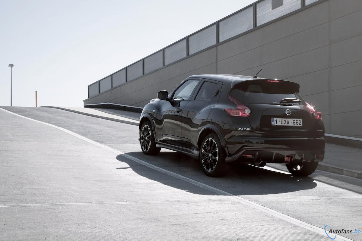 Nissan-Juke-Nismo-VS-Mini-Countryman-JCW Nissan-Juke-Nismo-VS-Mini-Countryman-JCW