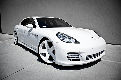 Porsche panamera door Platinum Motorsports voor Rob Dyrdek