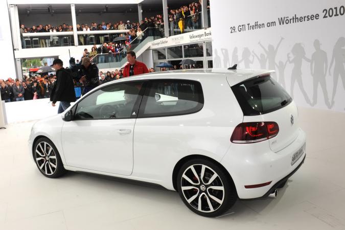 Speciale reeks:VW Golf GTI 'Adidas'