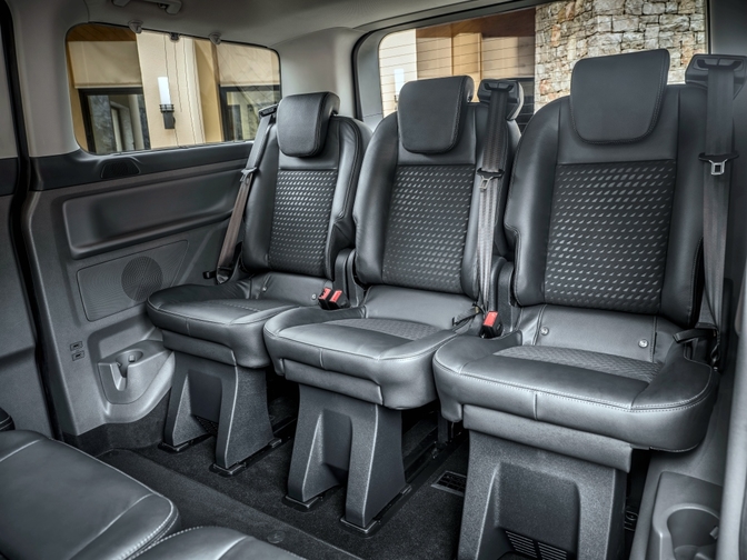 ford tourneo custom sport review