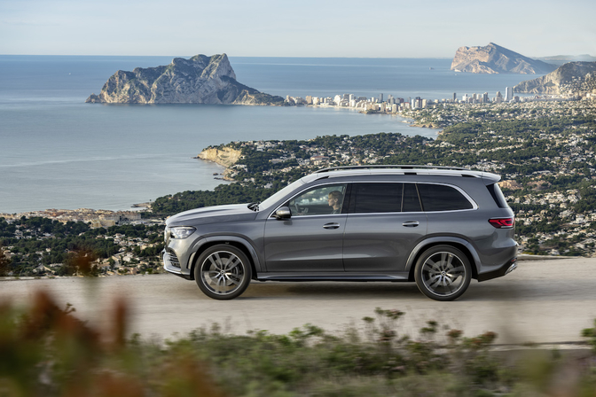 mercedes gls 2019