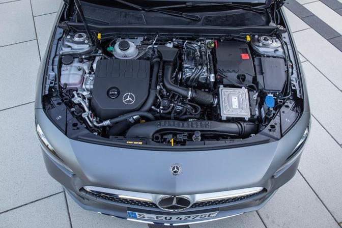 Mercedes A 250 e plug-in hybride rijtest review A-Klasse Hybrid