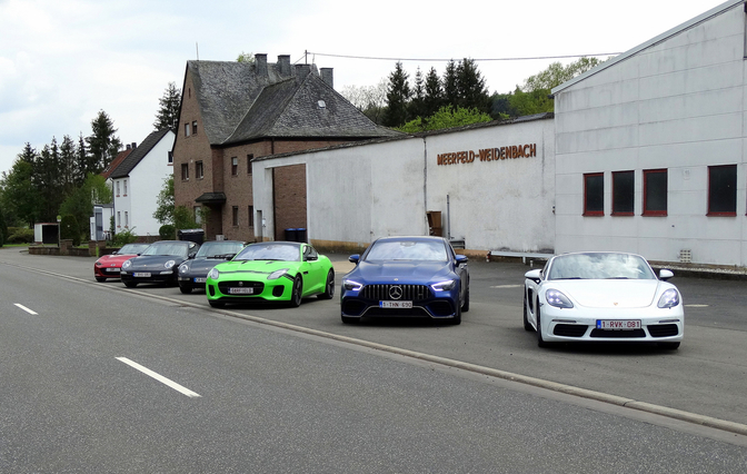 Mercedes-AMG GT 4-Door Roadtrip Autofans