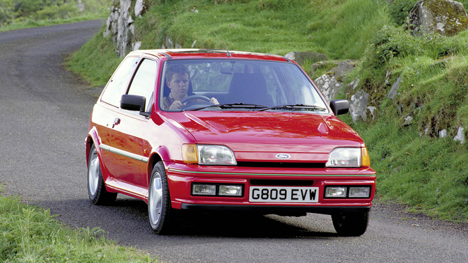 ford_fiesta_rs_turbo_1989