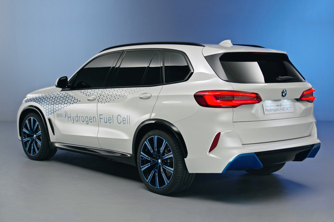 BMW i Hydrogen NEXT BMW X5 waterstof FCV Fuel Cell