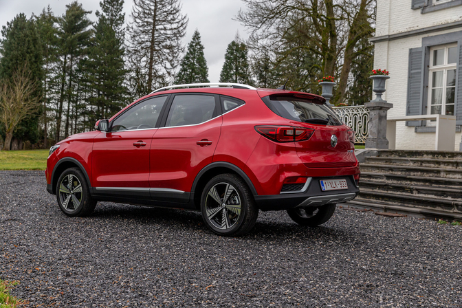 MG ZS EV rijtest 2020 Autofans