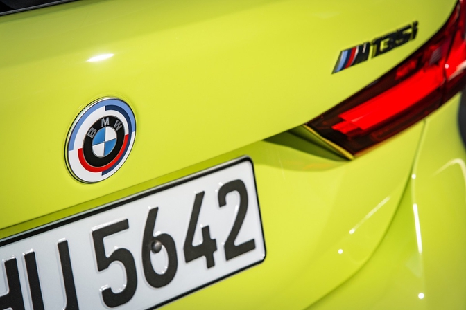 RIJTEST: BMW M135I XDRIVE 2022