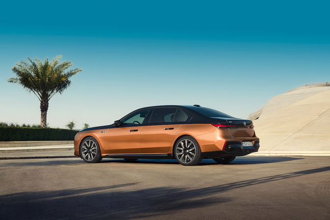 BMW i7 m70 info belgie autofans