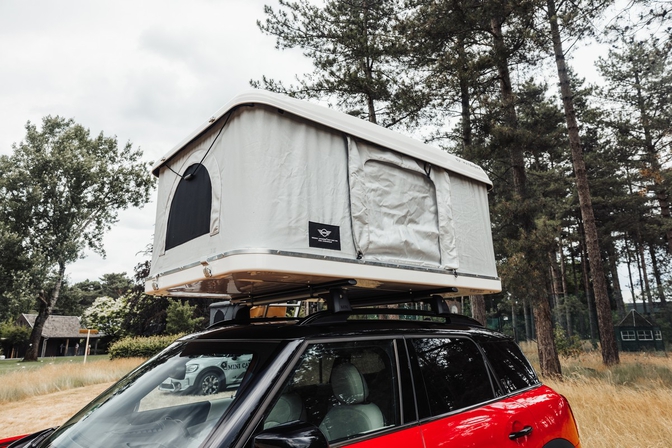 kamperen met een mini auto daktent autohome
