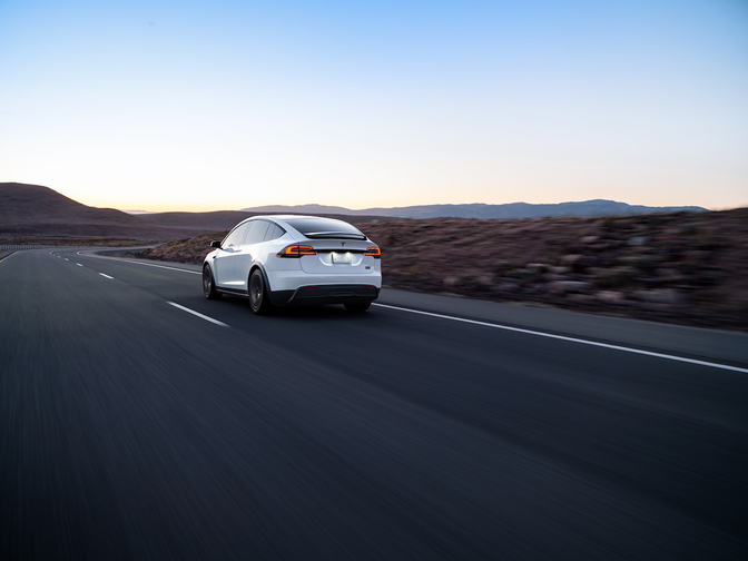 Tesla Model X Plaid test 2023