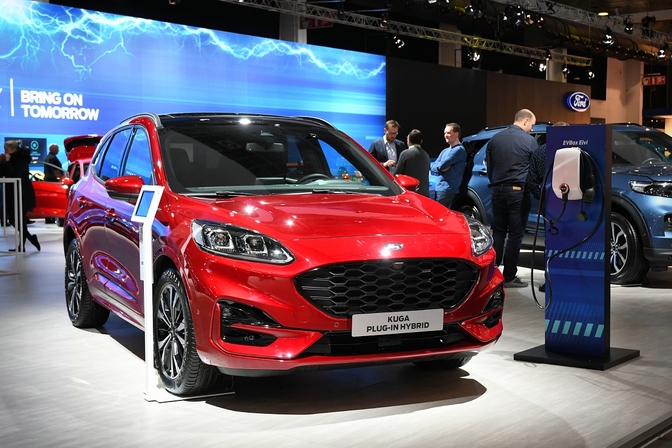 Ford Kuga PHEV autofans autosalon 2020