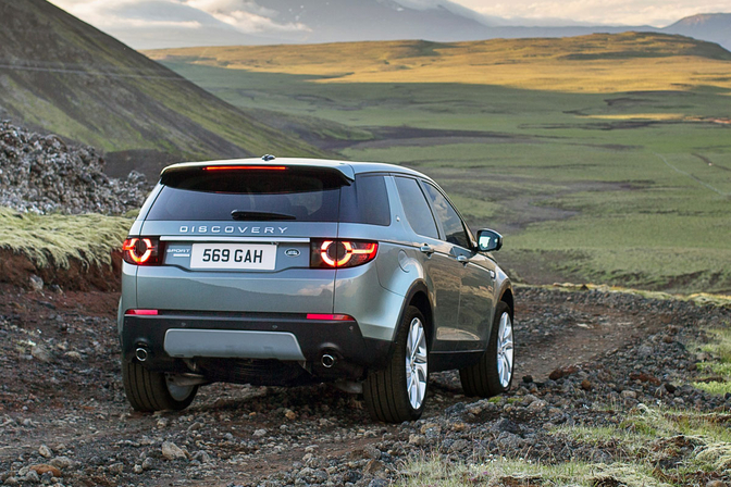 land-rover-discovery-sport-2015