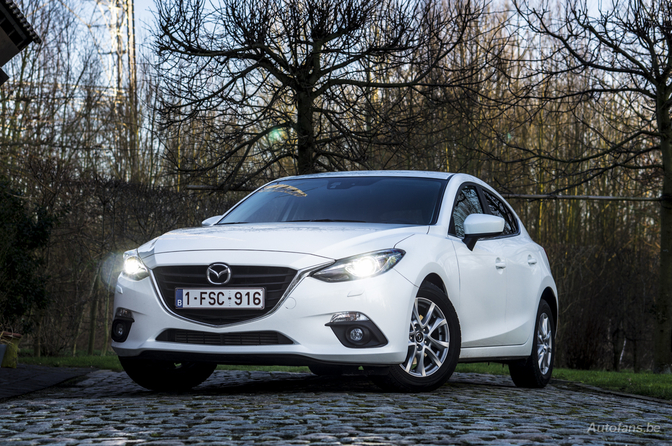 Rijtest: Mazda3 Hatch (2.2) & Sedan (2.0)