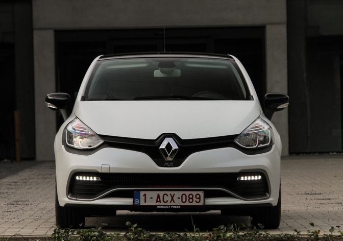 Renault Clio RS 220 Trophy 2015