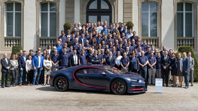 bugatti-chiron-100