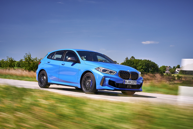 Rijtest BMW M135i 2019 viercilinder F40