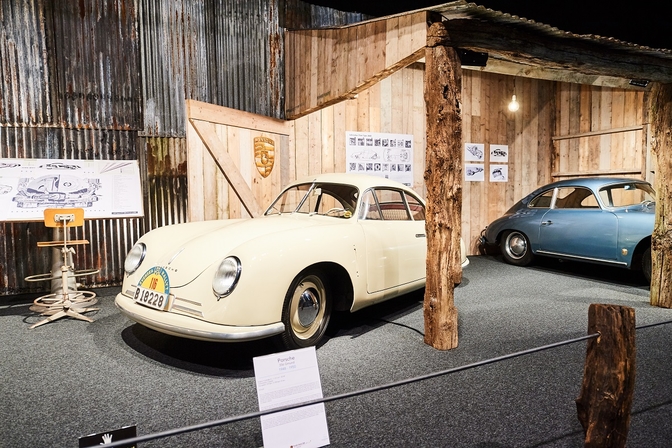 Autoworld Porsche 356 expo