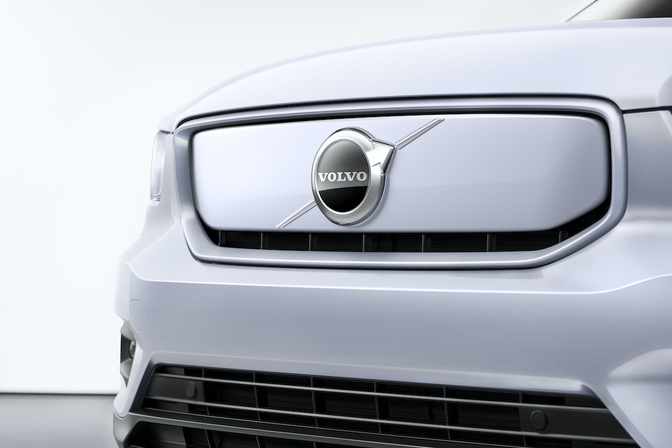 Volvo XC100 Recharge 2023 elektrische SUV coupé