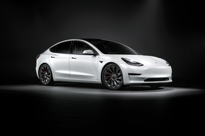 Tesla Model 3 Standard Range Plus update 2021