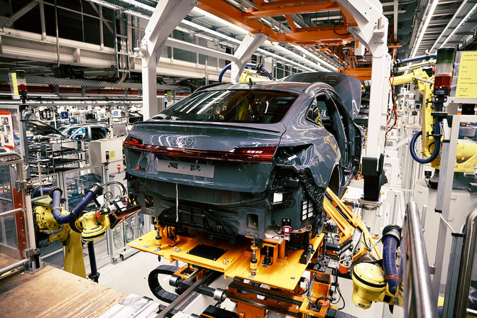 Audi Q8 e-tron production Brussels 