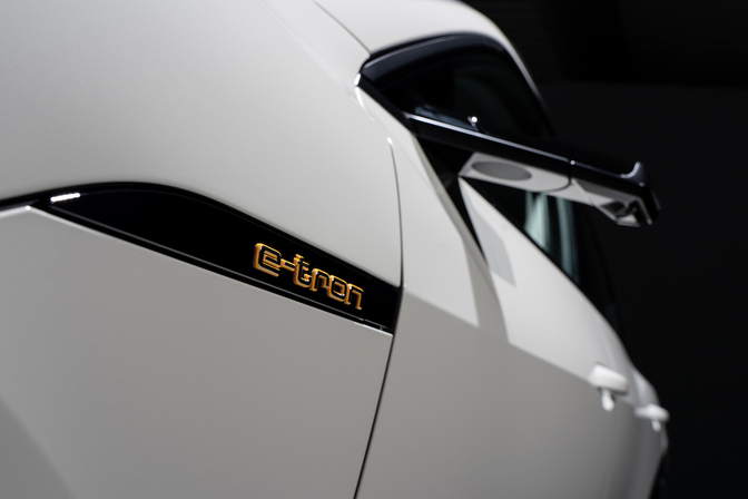 Audi e-tron laadpoort 2022