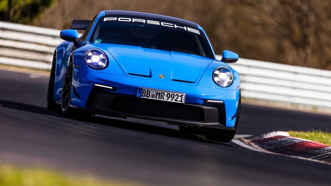 Porsche 911 GT3 Manthey Performance Kit 2022