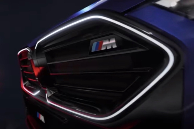 BMW X2 M35i xDrive teaser 2023