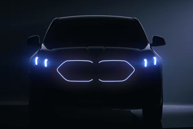 BMW X2 teaser 2023