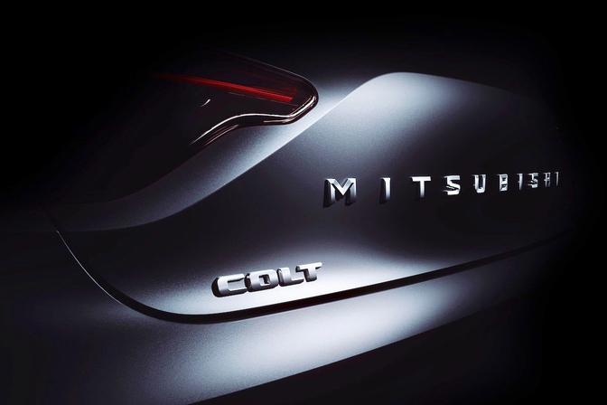 Mitsubishi Colt teaser 2023