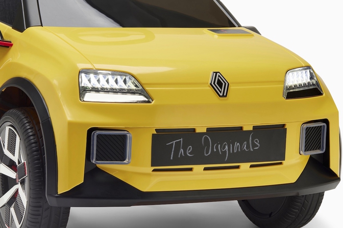 Renault 5 E-Tech trapauto 2023