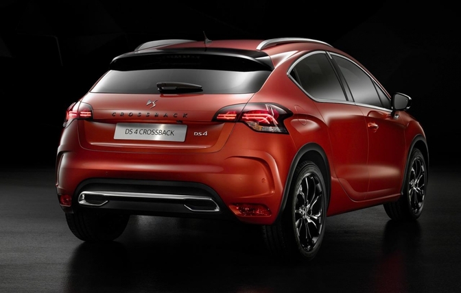 ds-4-crossback-2015_01