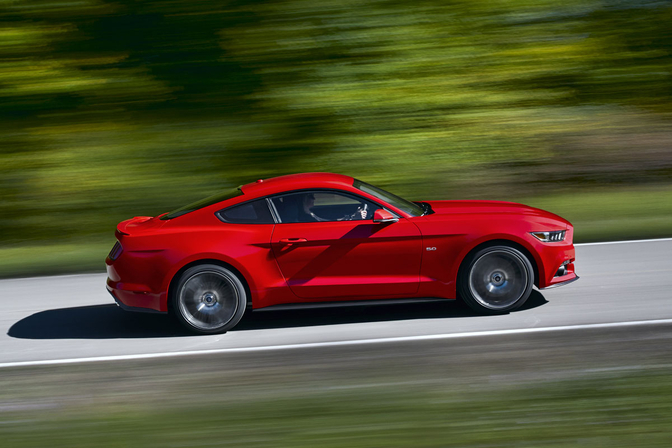 2015-ford-mustang-ecoboost_03