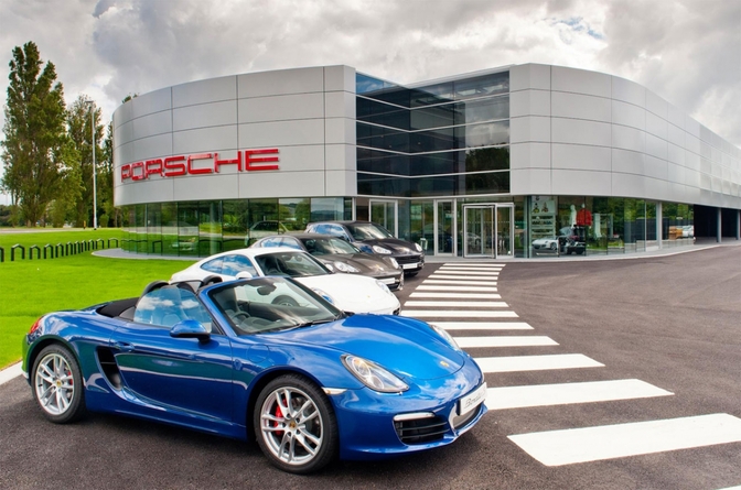 Porsche opent showroom in Mechelen-Noord