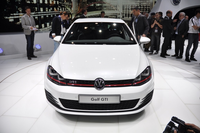 Volkswagen Golf VII GTI Parijs 2012