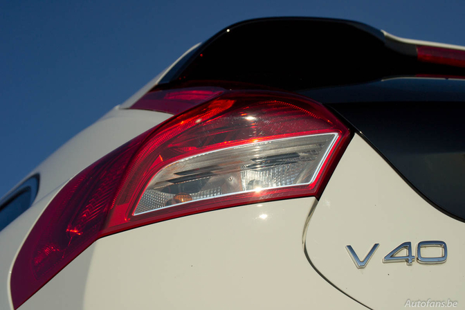 Rijtest: Volvo V40 D2