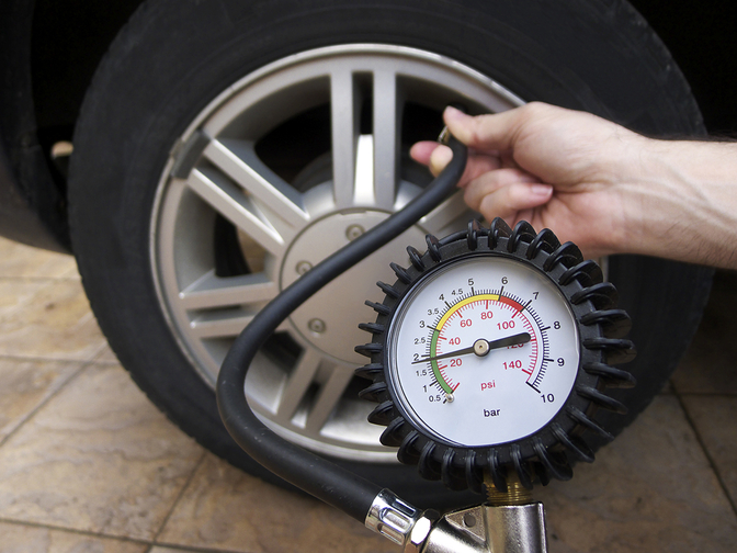 tire-pressure-check