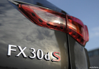 Infiniti FX30d vs. BMW X5 vs Touareg  (22)