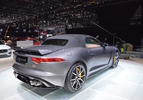 Live in Genève 2016: Jaguar F-Type SVR