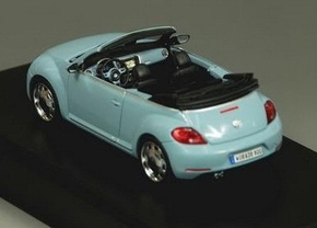 2013-VW-Beetle-Cabriolet-92