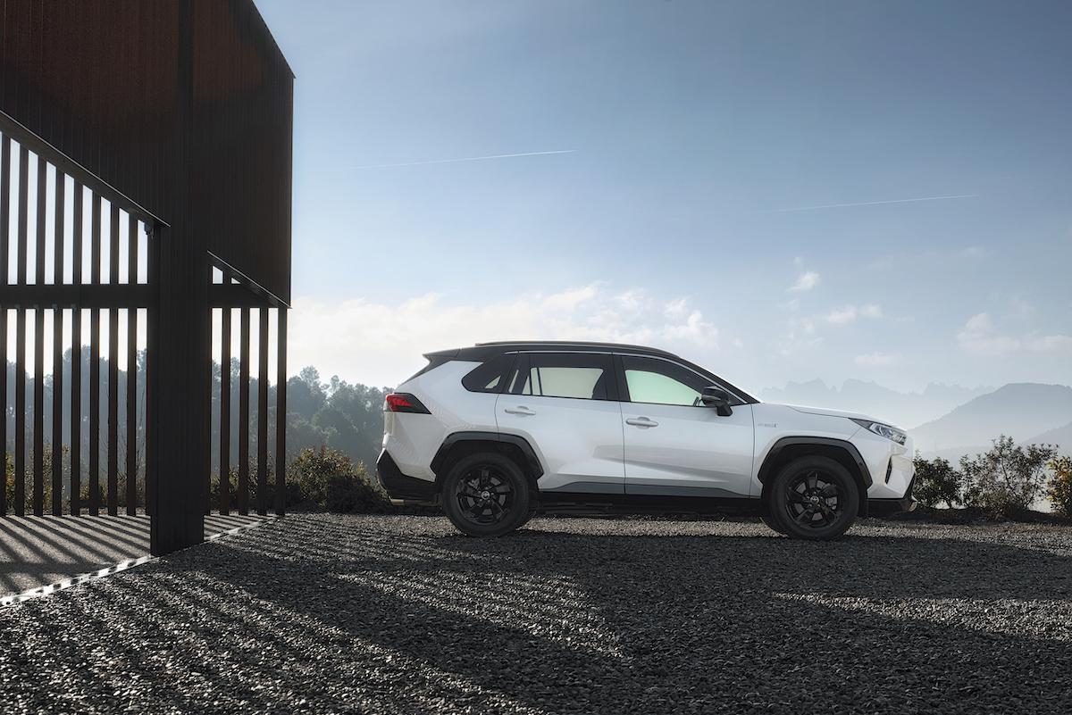 Rijtest Toyota Rav4 HYBRID AWD 2019 Rijtest Toyota Rav4 HYBRID AWD 2019