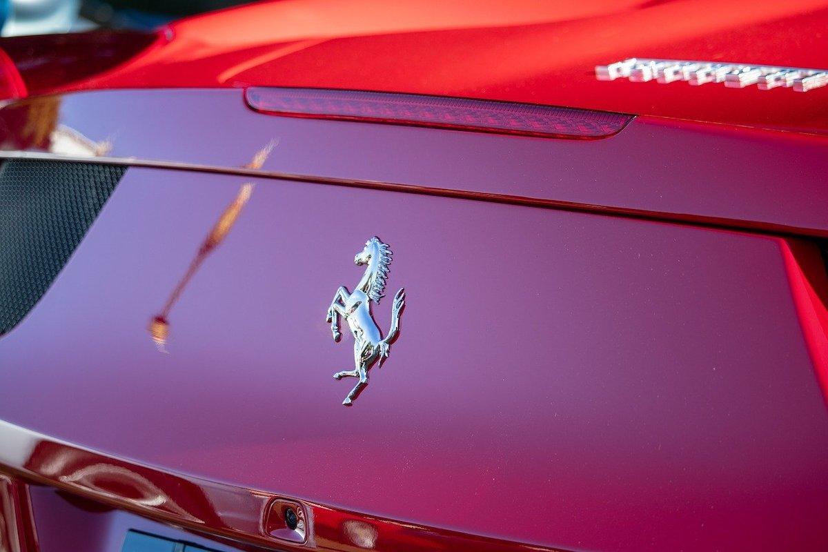Ferrari Purosangue naam Ferrari Purosangue naam