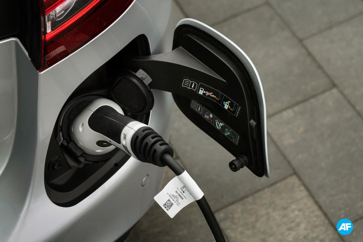 Mercedes C 300 de break plug-in rijtest review 2020 Mercedes C 300 de break plug-in rijtest review 2020