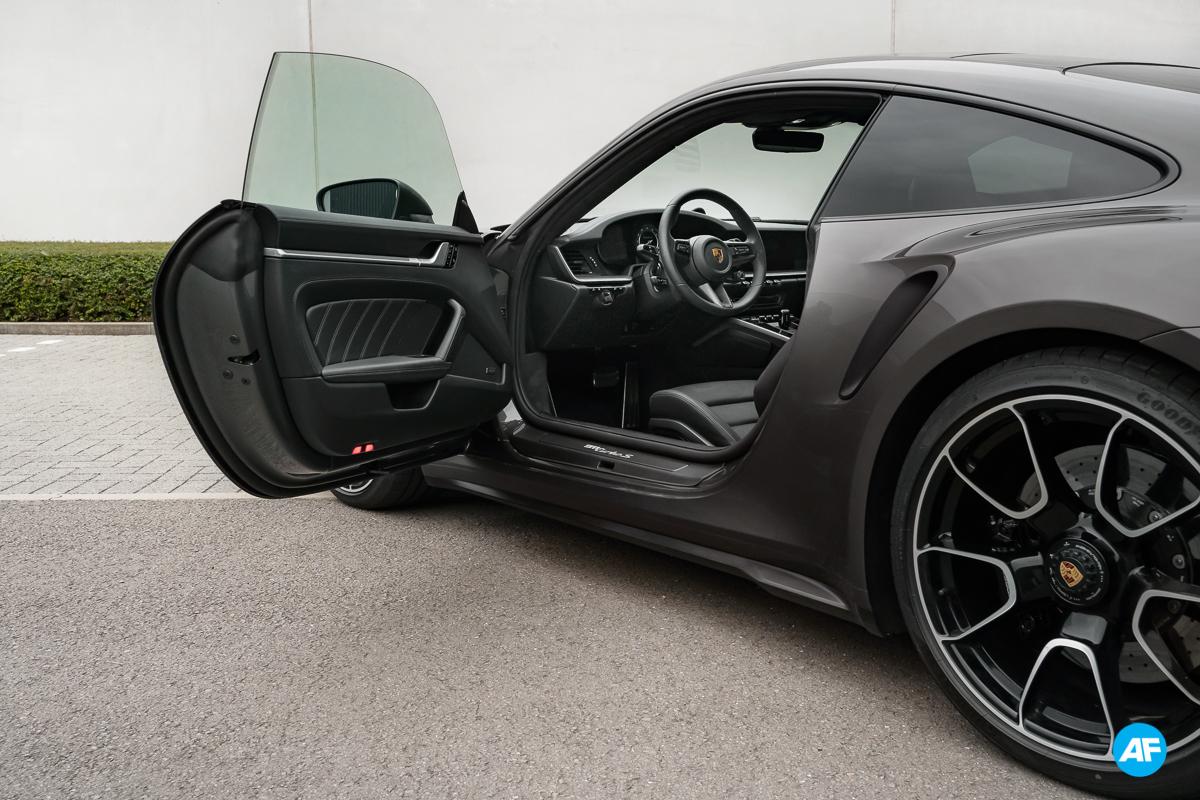 Porsche 911 Turbo S review rijtest 2020 video Porsche 911 Turbo S review rijtest 2020 video